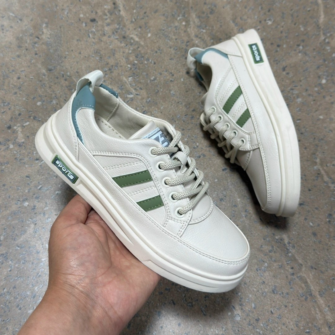 женские кроссовки,,повседневные кроссовки,кроссовки для женщин,кроссовки модные