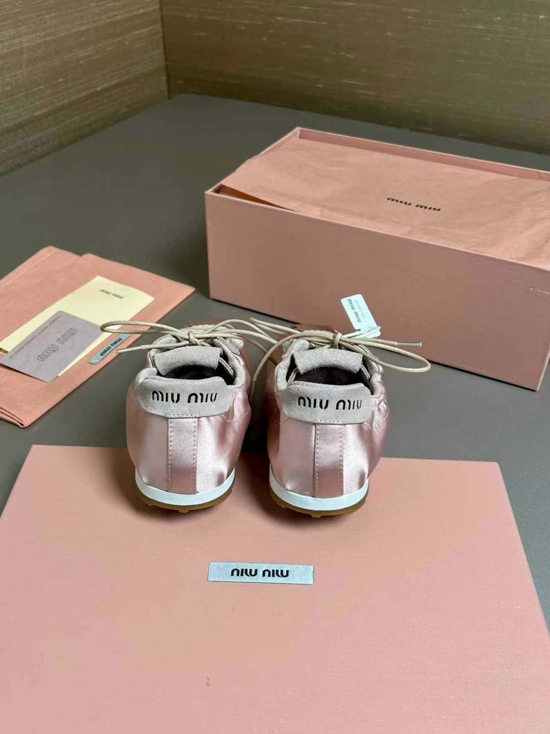 женские кроссовки,,женские кроссовки miu miu,женская ,miu miu кроссовки