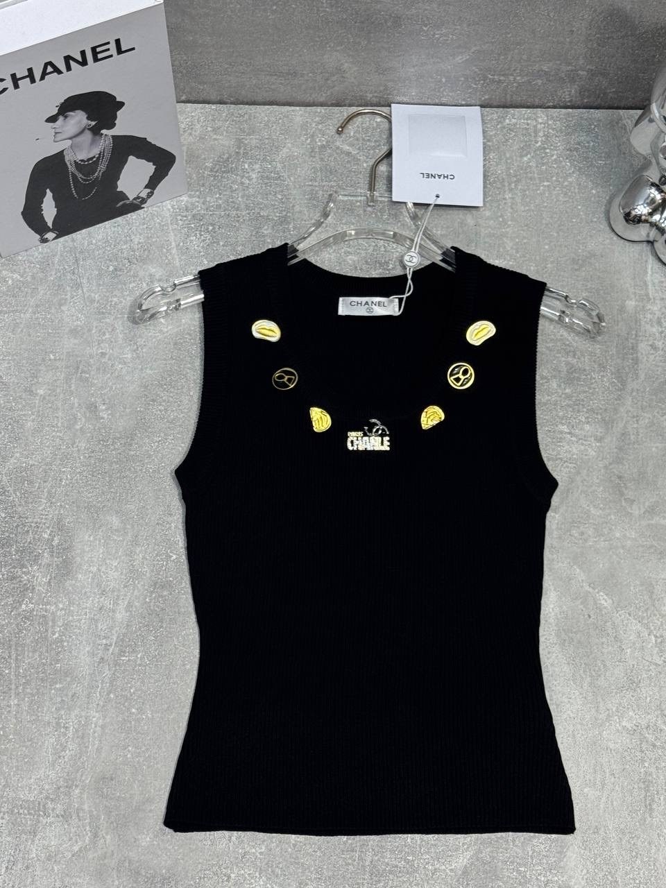 balmain трикотажный топ с декоративными пуговицами черный,balmain трикотажный топ с декоративными пуговицами,женская майка,майка топы,женские жилеты