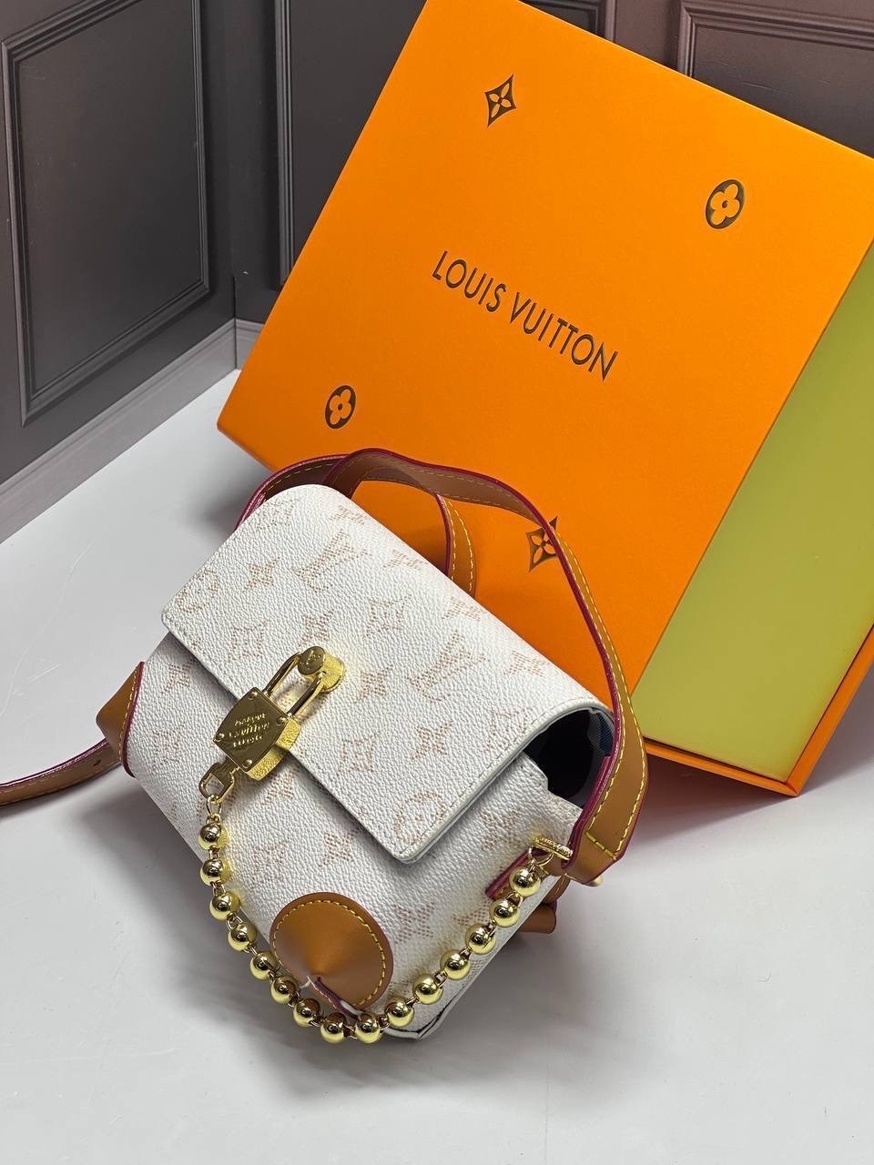 louis vuitton сумка на плечо,louis vuitton женская сумка,сумкa louis vuitton,сумка louis vuitton pochette белая,сумка луи виттон белая