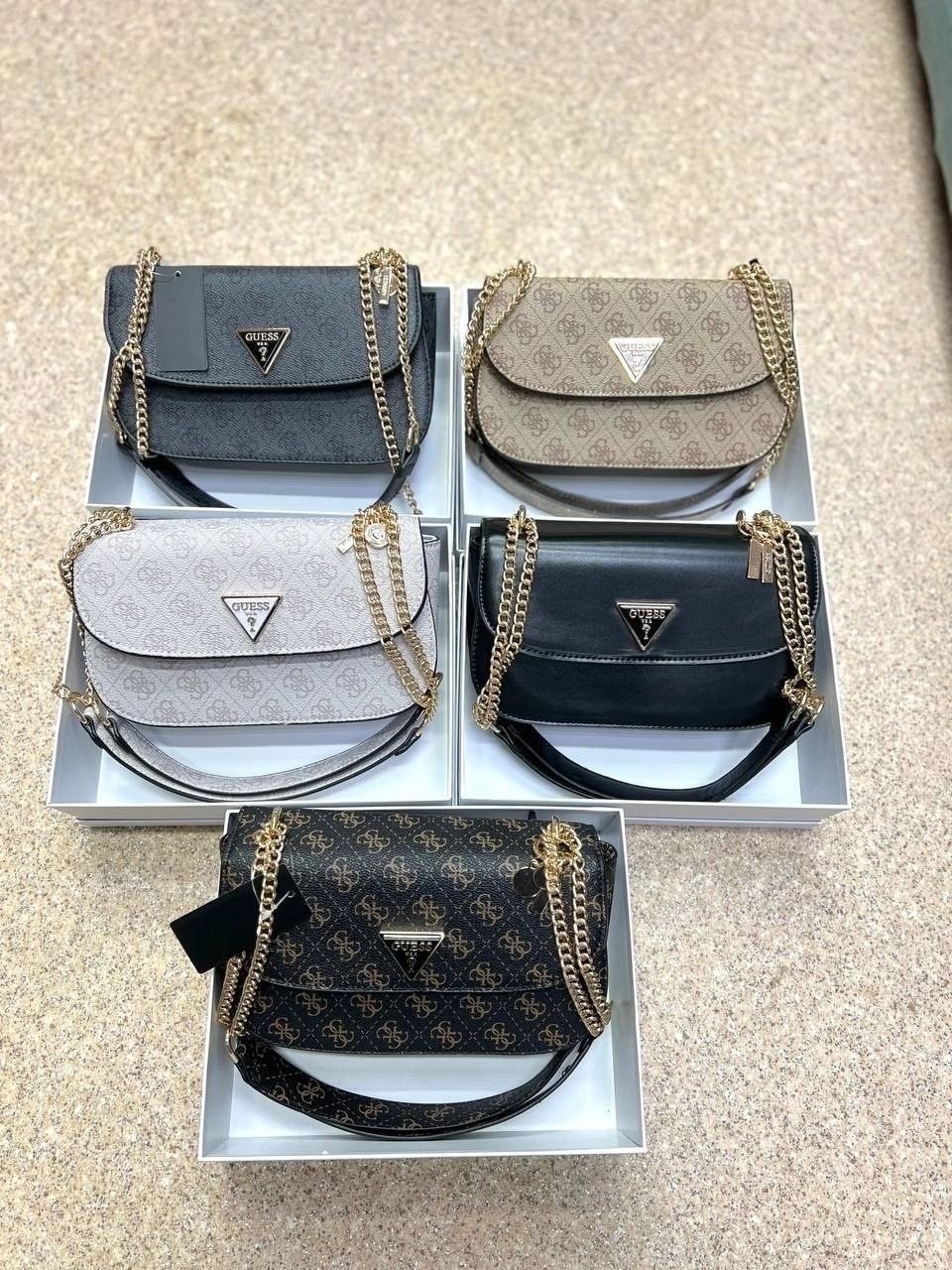 сумка женская guess,сумка guess,guess сумка на плечо кросс-боди,сумка guess через плечо,guess сумка на плечо