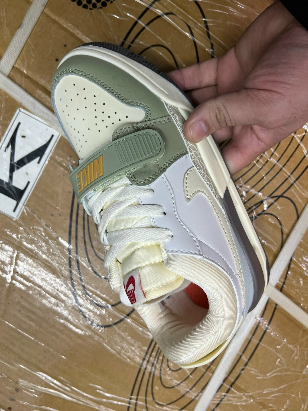 кроссовки,оригинальные кроссовки,кроссовки женскиe,кроссовки женские мужские,кросcовки jordan