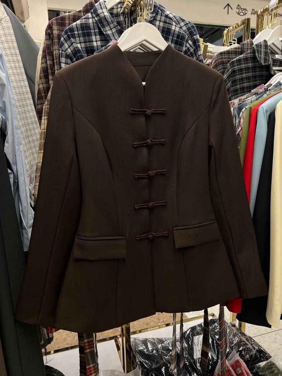 жакет,жакет зеленый,пиджак,приталенный жакет,женские пиджаки