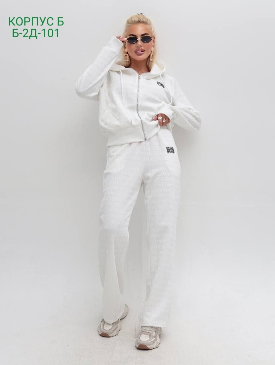 костюм женский,костюм белый,стильные костюмы,женский костюм белый,костюм спортивный женский