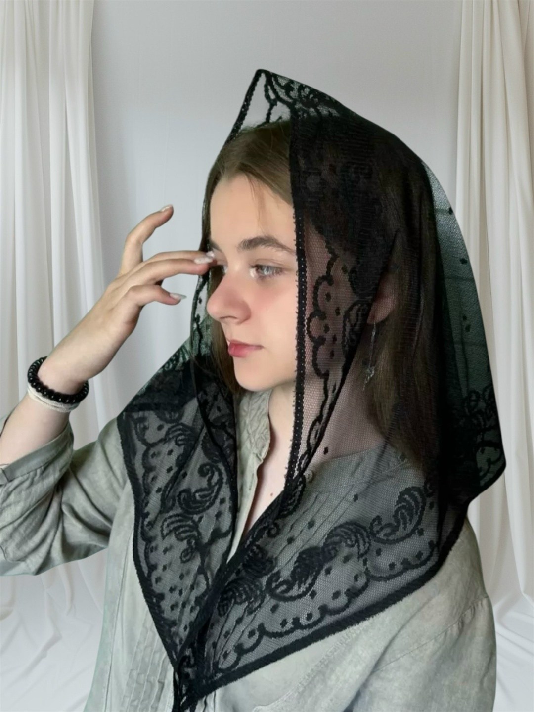 косынка для храма,платок белый,кружевной палантин,платок для церкви,женские платки