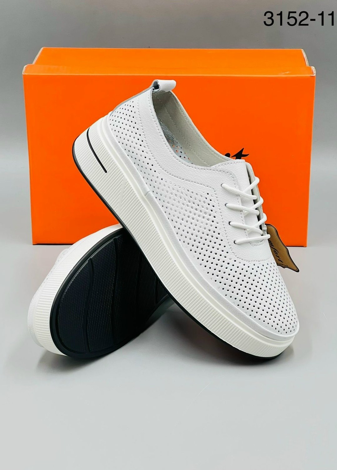 ,кроссовки женские с перфорацией, женская,женские кроссовки,кеды женски