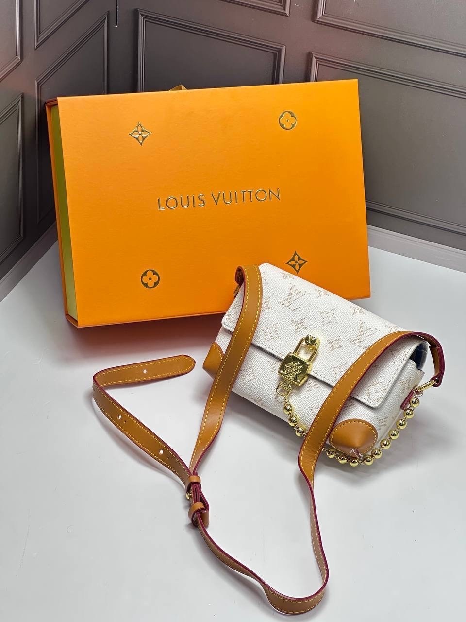 louis vuitton сумка на плечо,louis vuitton женская сумка,сумкa louis vuitton,сумка louis vuitton pochette белая,сумка луи виттон белая