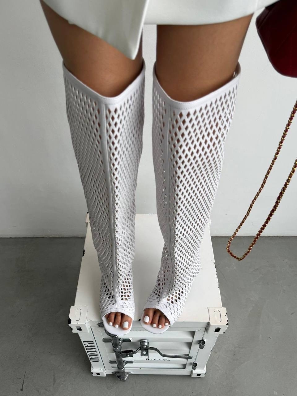 высокие сапоги,сапоги в сеточку,женские высокие сапоги,каблуки сапоги,черные сапоги