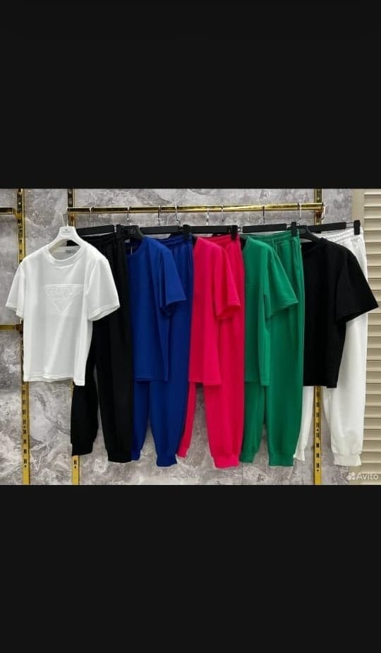 спортивный костюм двойка prada,спортивний костюм двойка прада,костюм спортивный,женский спортивный костюм двойка,женские костюмы спортивные