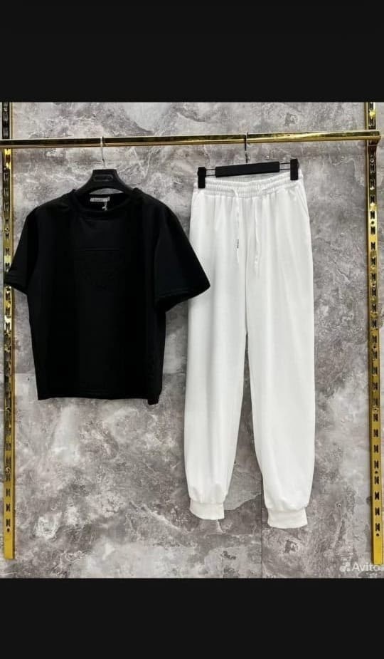 спортивный костюм двойка prada,спортивний костюм двойка прада,костюм спортивный,женский спортивный костюм двойка,женские костюмы спортивные