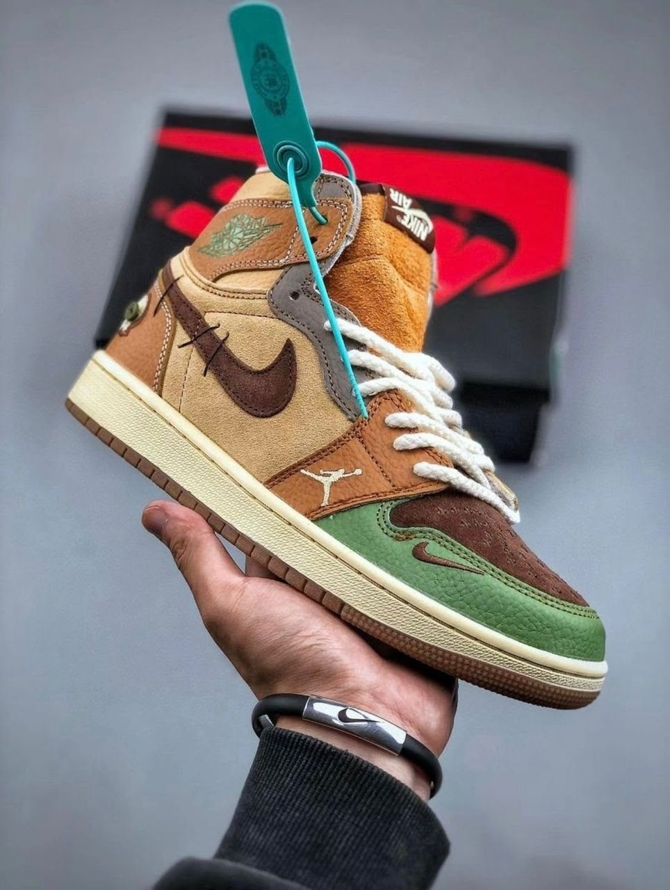 кроссовки nike air jordan 1 high voodoo,кроссовки высокие air jordan low voodoo,зимние кроссовки nike air jordan x woody оригинал,кроссовки мужские зимние jordan 1 high og sp travis scott,кроссовки zi