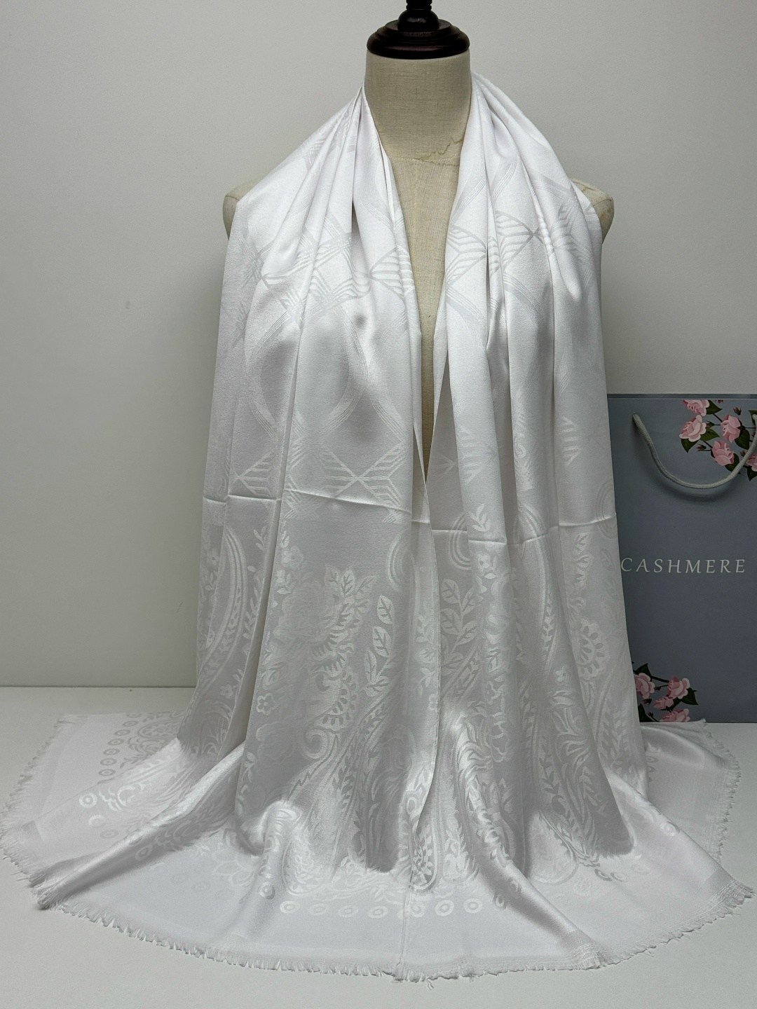 палантин женский,шарфы для женщин,шарф женские,шарф с узором,палантин