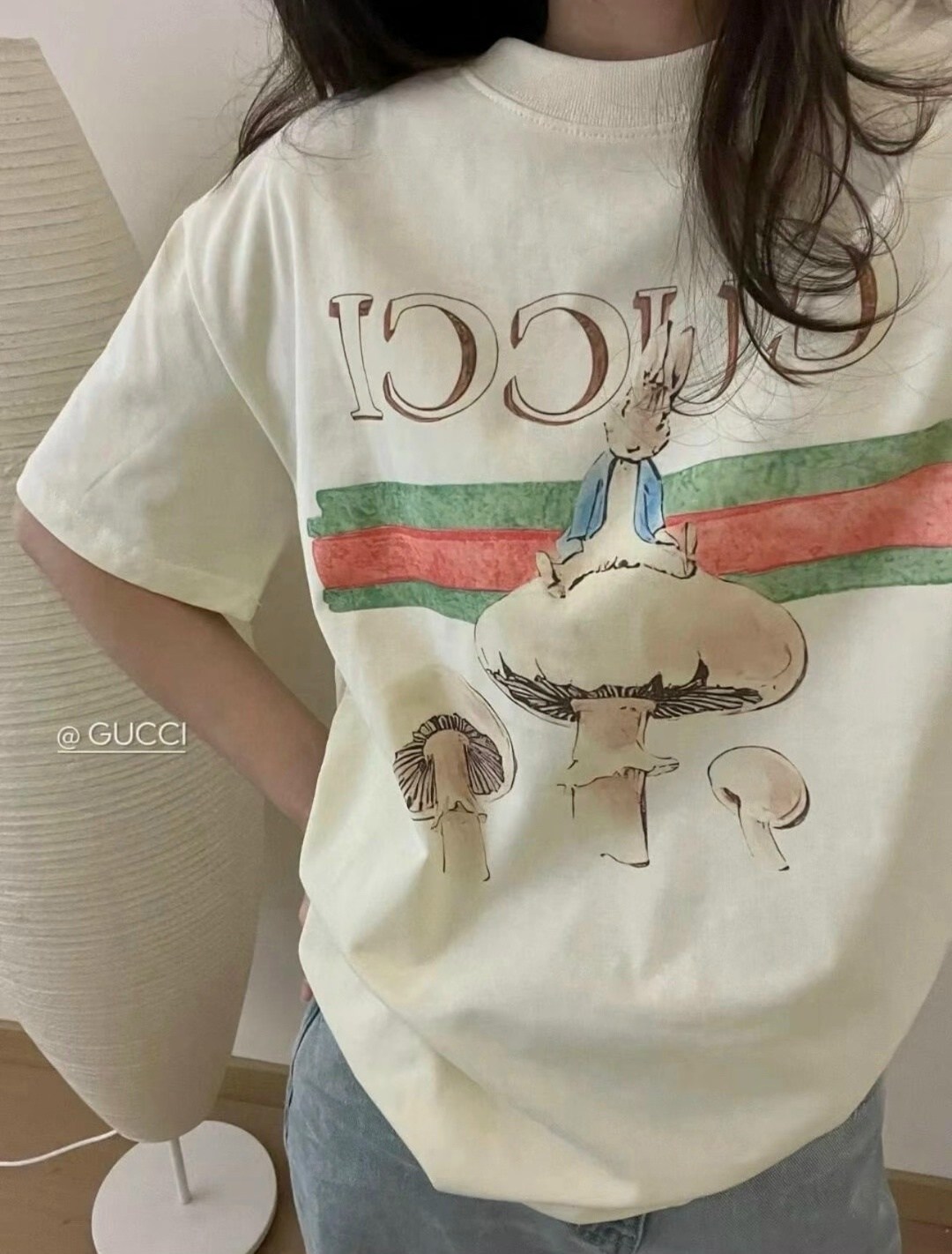 футболки гуччи,футболка gucci,футболка женская gucci,женские футболки с принтом,футболки женская