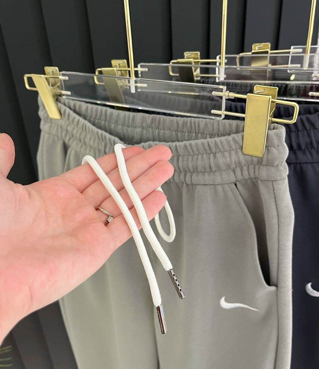 спортивные штаны nike,спортивные штаны,спортивные штаны мужские nike,мужские спортивные брюки,брюки спортивные