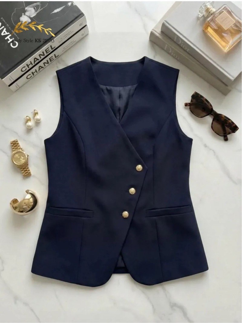 жилетка женская,бордовая жилетка,жилет приталенный,классический жилет,женские жилеты