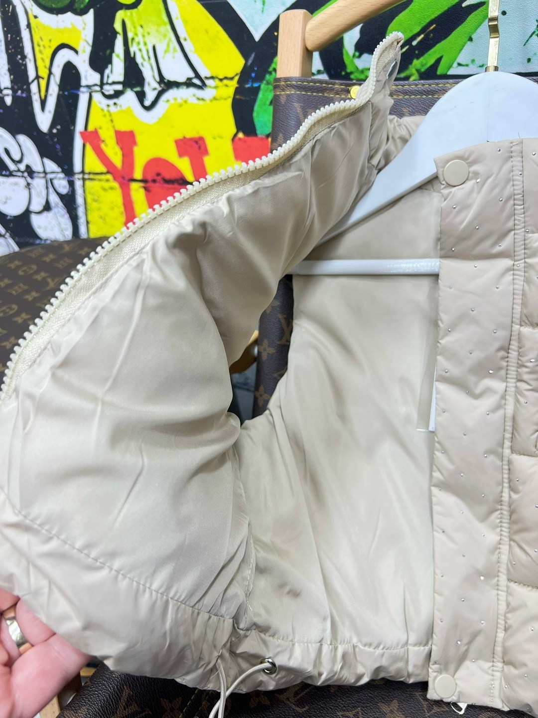 теплый жилет,жилет,жилетка женская,жилет celine,жилетка