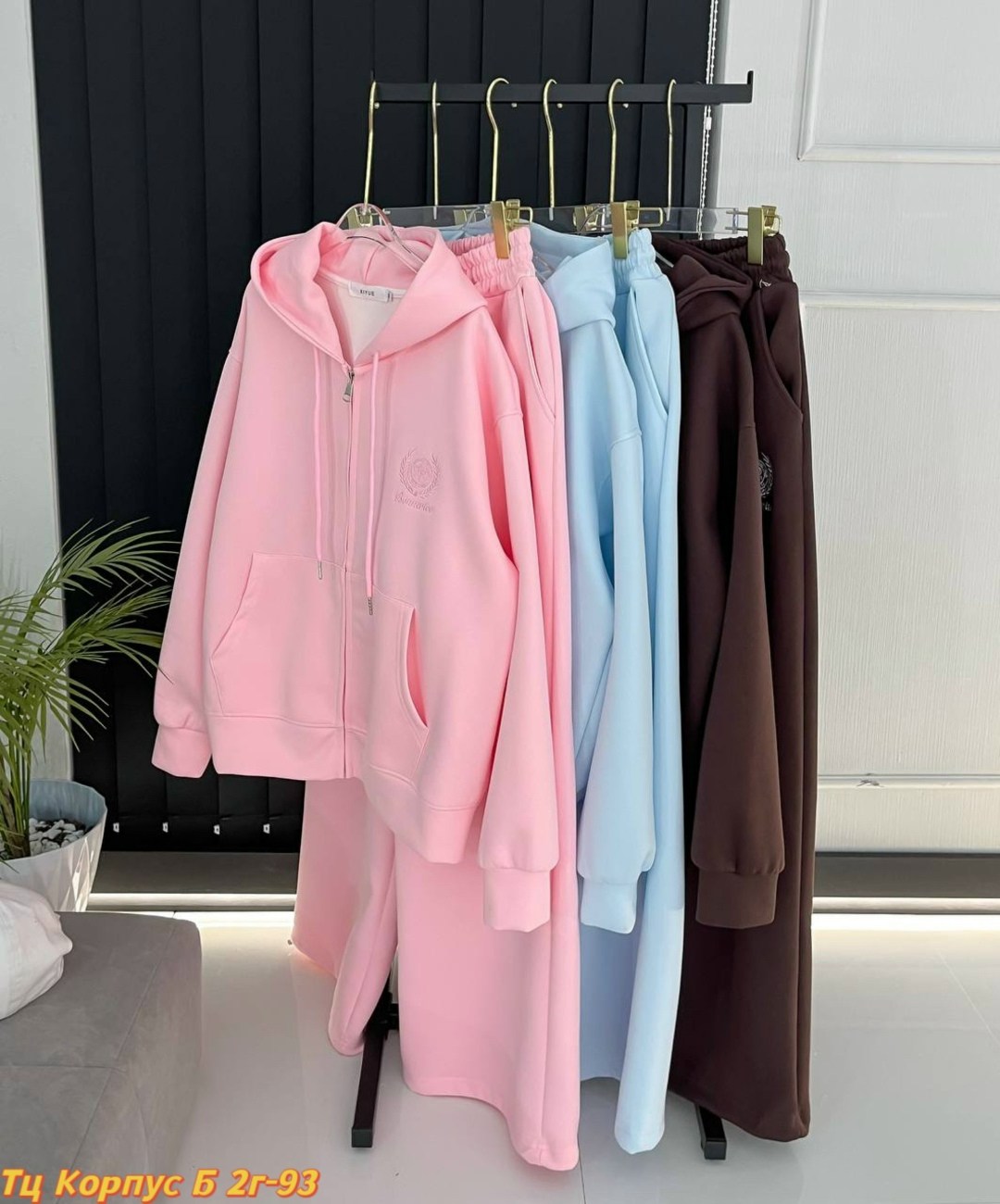 спортивный костюм женский,женский спортивный костюм на флисе,спортивные костюмы на флисе,спортивный костюм,костюм женский спортивный толстовка и штаны арт. 1139380