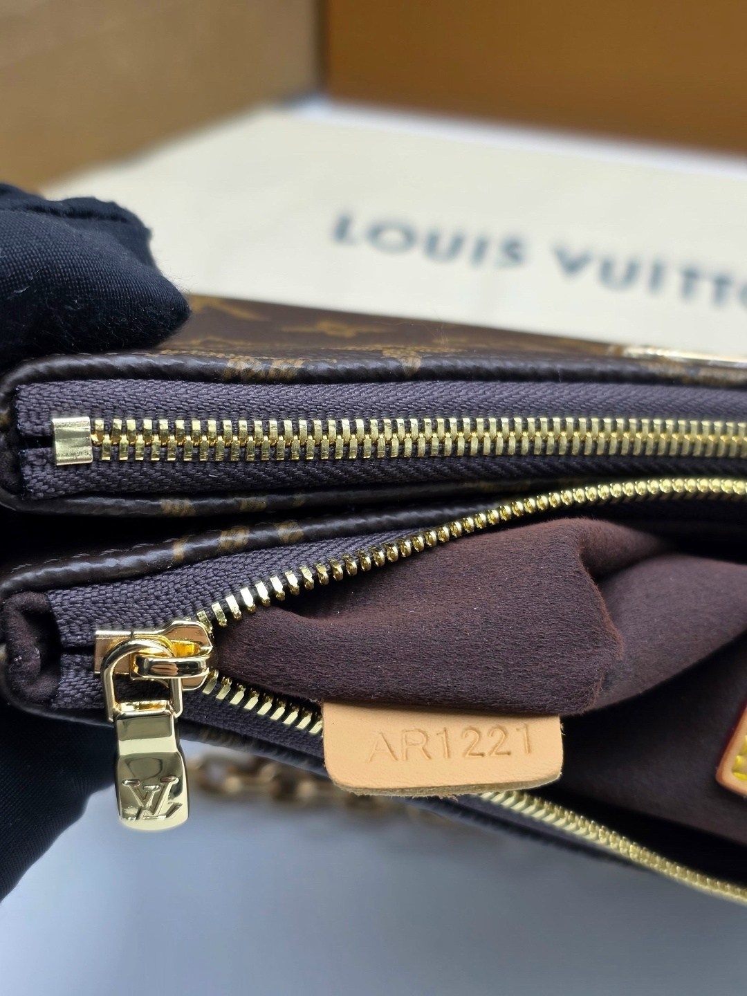 сумкa louis vuitton,louis vuitton pochette,louis vuitton monogram,louis vuitton bag