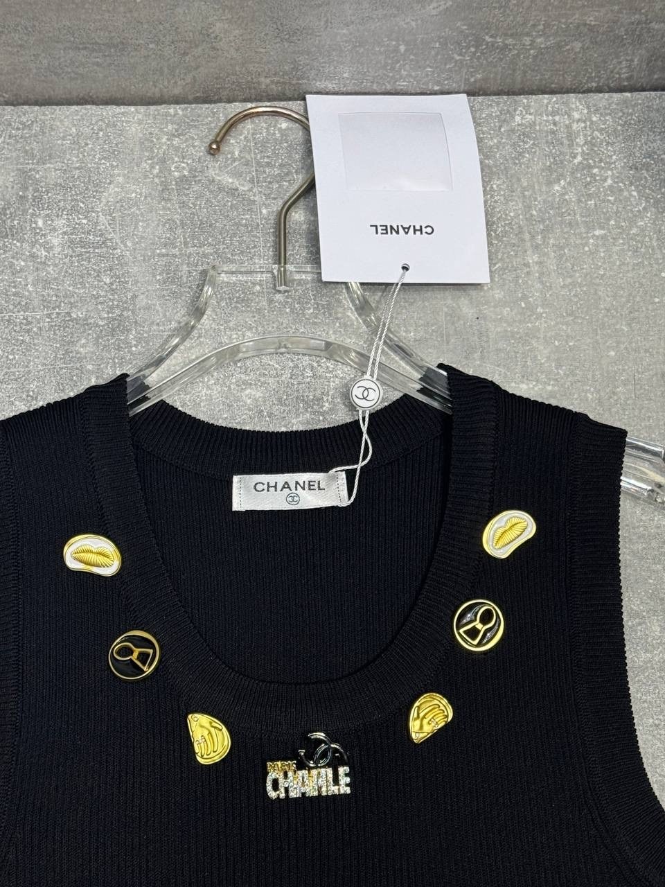 balmain трикотажный топ с декоративными пуговицами черный,balmain трикотажный топ с декоративными пуговицами,женская майка,майка топы,женские жилеты