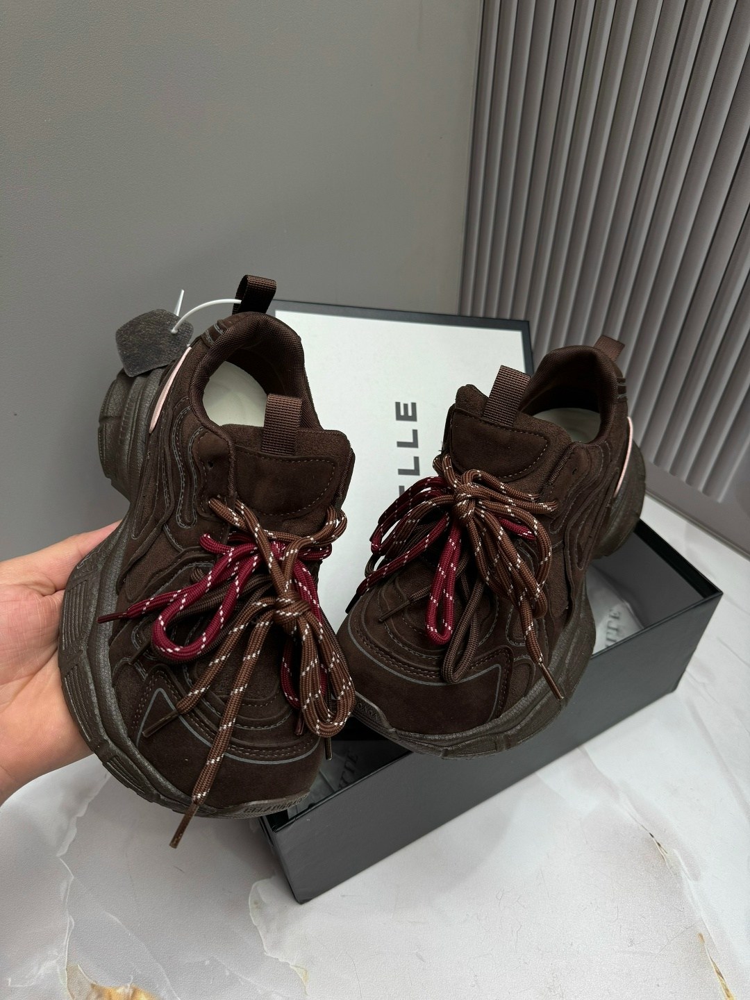 ,женские кроссовки, женская,женские массивные кроссовки,массивные кроссовки