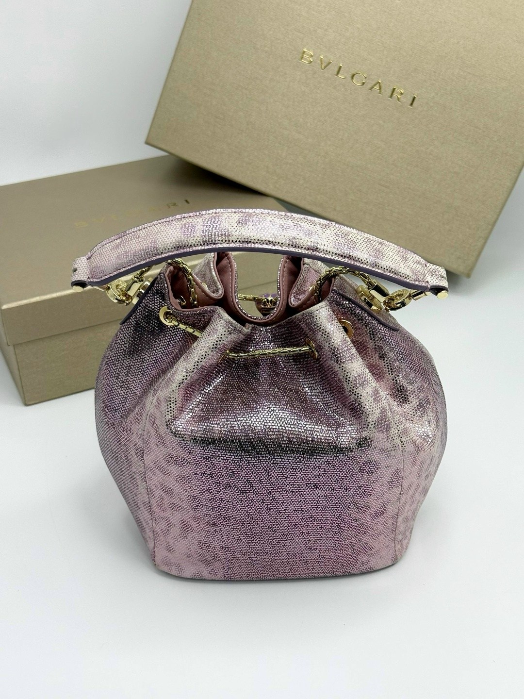 сумка,bvlgari сумка на плечо,сумка женская,сумка bvlgari,сумка булгари