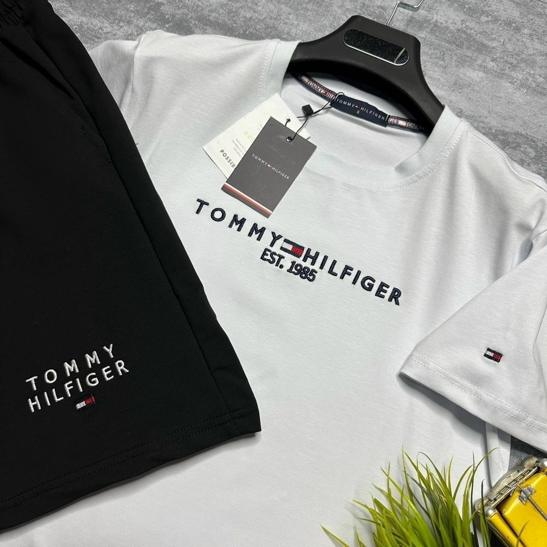 спортивный костюм nike мужской,костюм nike,спортивные костюмы nike,летний спортивный костюм футболка с шортами nike,комплект футболок nike