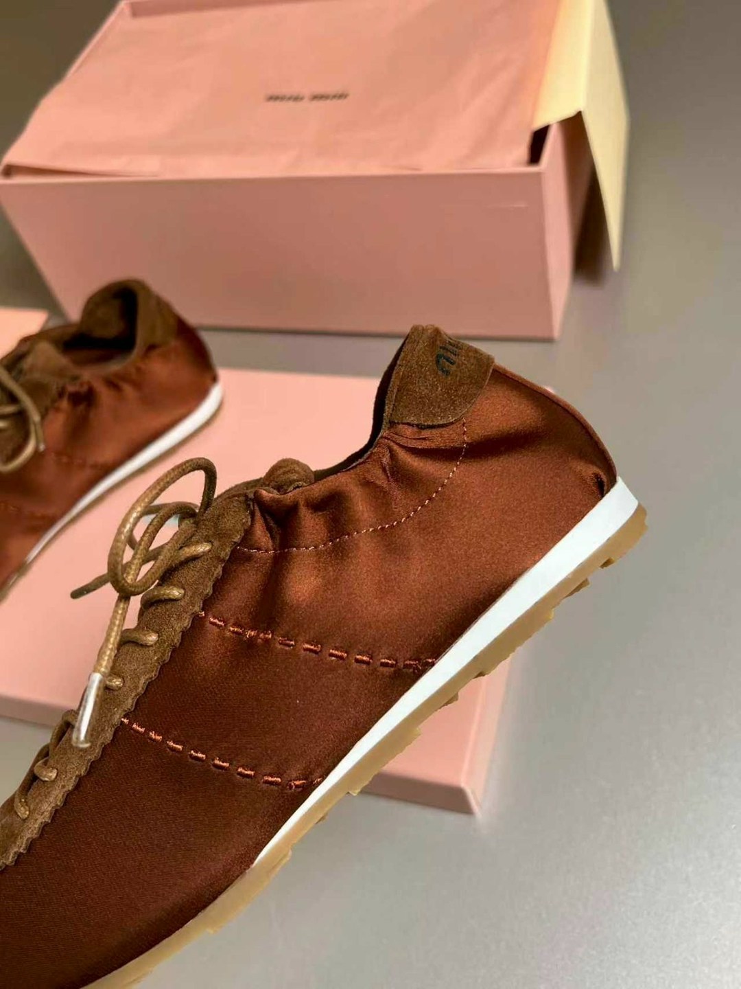 ,обуви,женская ,кроссовки miu miu женские,повседневная