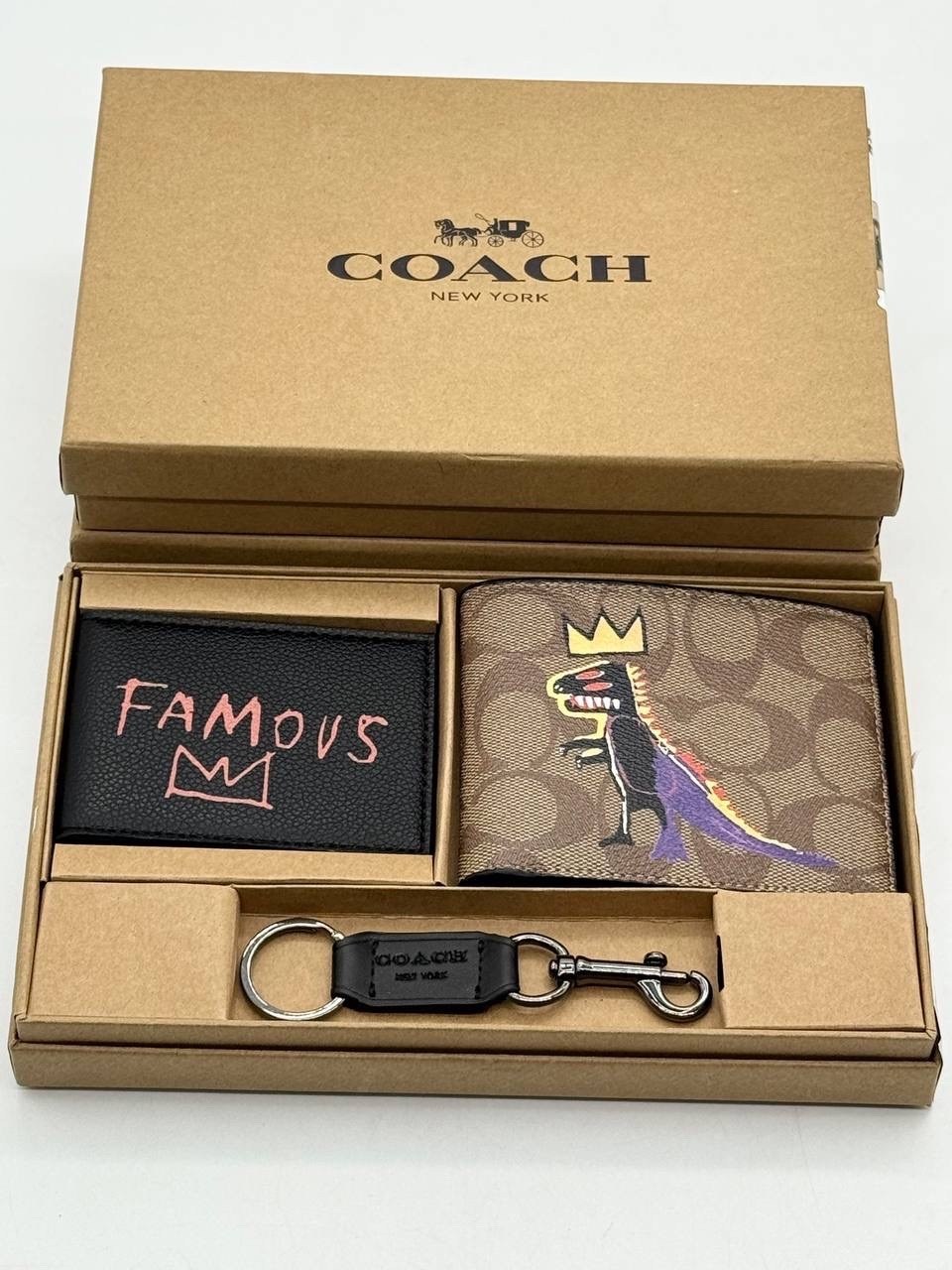 кошелек coach,мужские кошельки,мужские аксессуары,упаковка подарочная,подарочная коробка