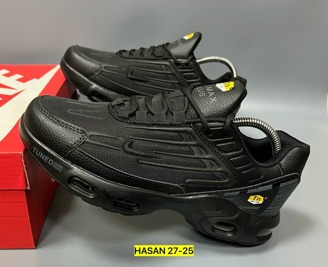 кроссовки nike air max plus tn, triple black,кроссовки nike air max tn plus,nike air max plus tn,nike air max tn plus black,кроссовки nike air max plus
