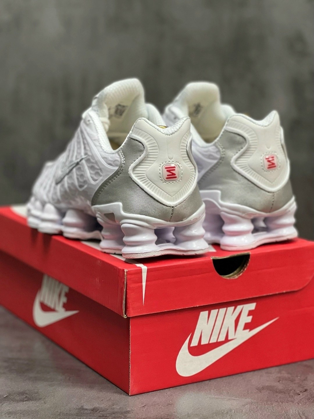 кроссовки nike shox tl,nike shox tl white,nike shox tl white metallic silver,кроссовки nike shox,nike shox tl "white metallic silver" кроссовки