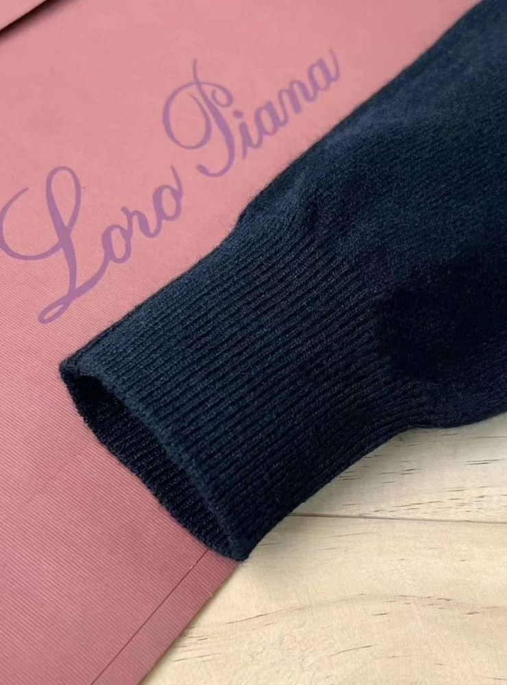 кашемировая водолазка loro piana,водолазка кашемир,водолазка из кашемира,кашемировый свитер loro piana,свитер loro piana