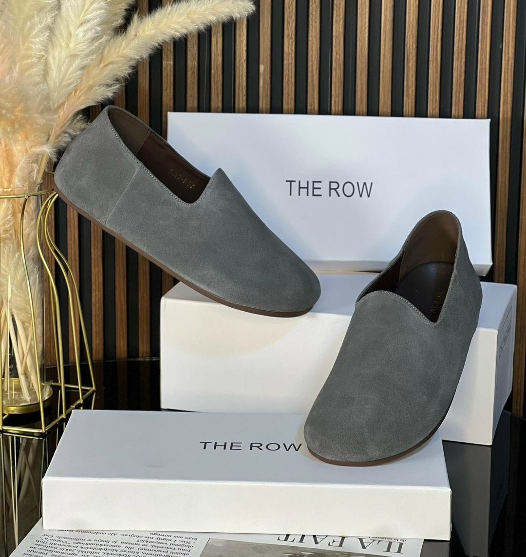 замшевые лоферы alessio коричневый khaite,замшевые лоферы,женские замшевые коричневые лоферы the row с мехом,,лоферы the row