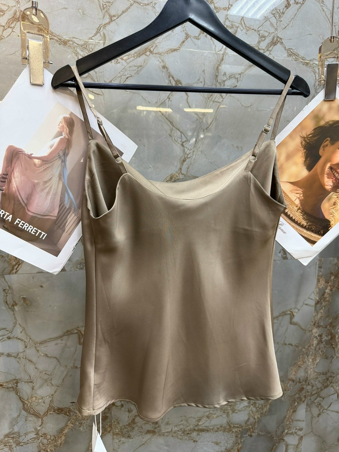 шелковый топ,атласный топ,шелковая майка,женская майка,топ женский на бретелях