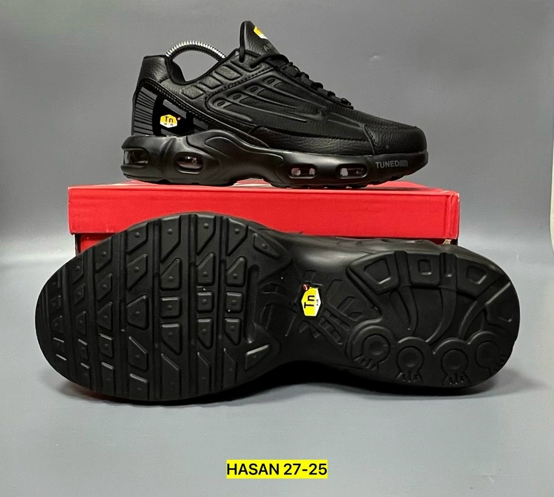 кроссовки nike air max plus tn, triple black,кроссовки nike air max tn plus,nike air max plus tn,nike air max tn plus black,кроссовки nike air max plus