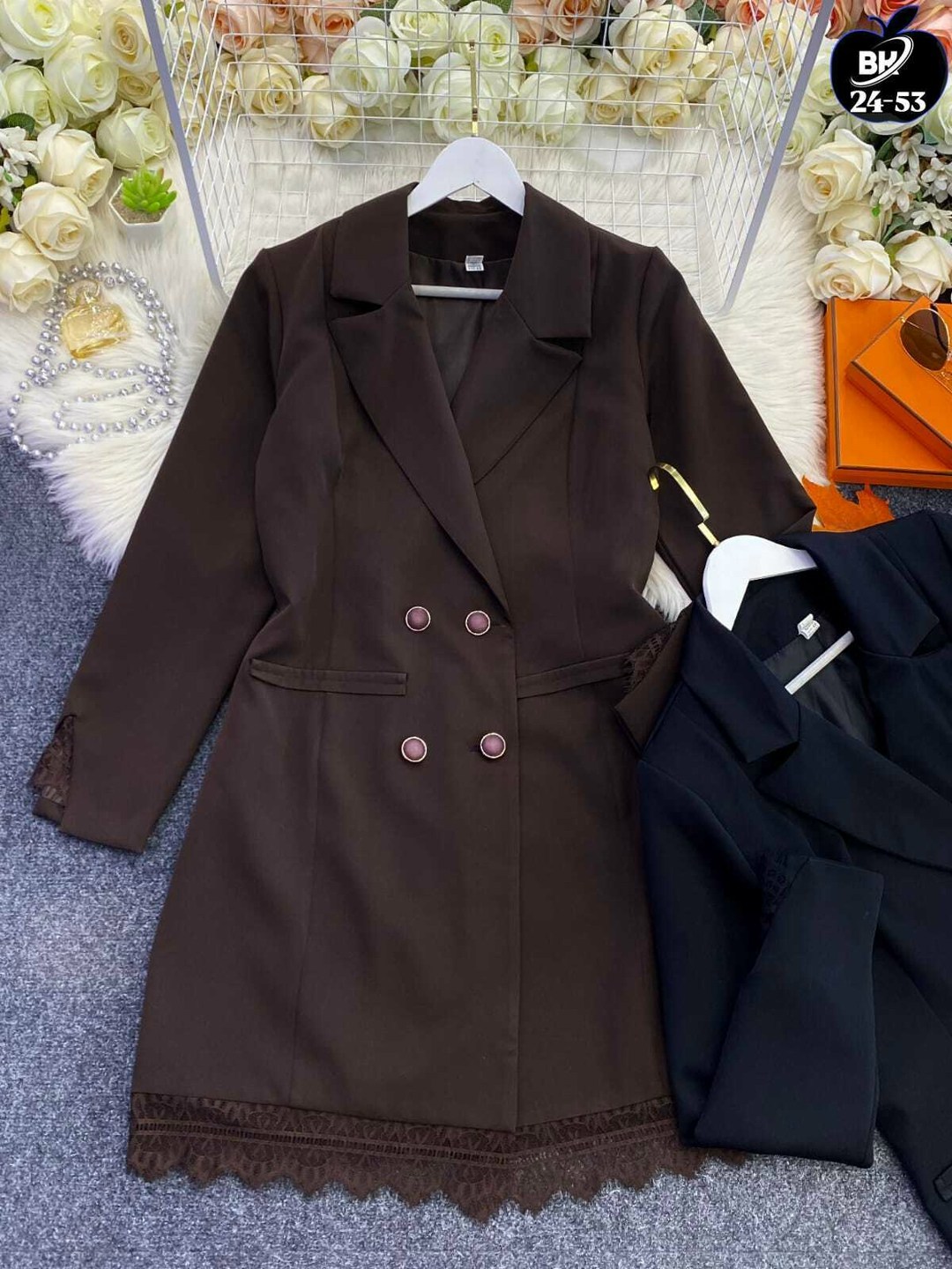 платье с кружевами,платье с гипюром,платье с кружевом,трикотажное платье с кружевом,платье