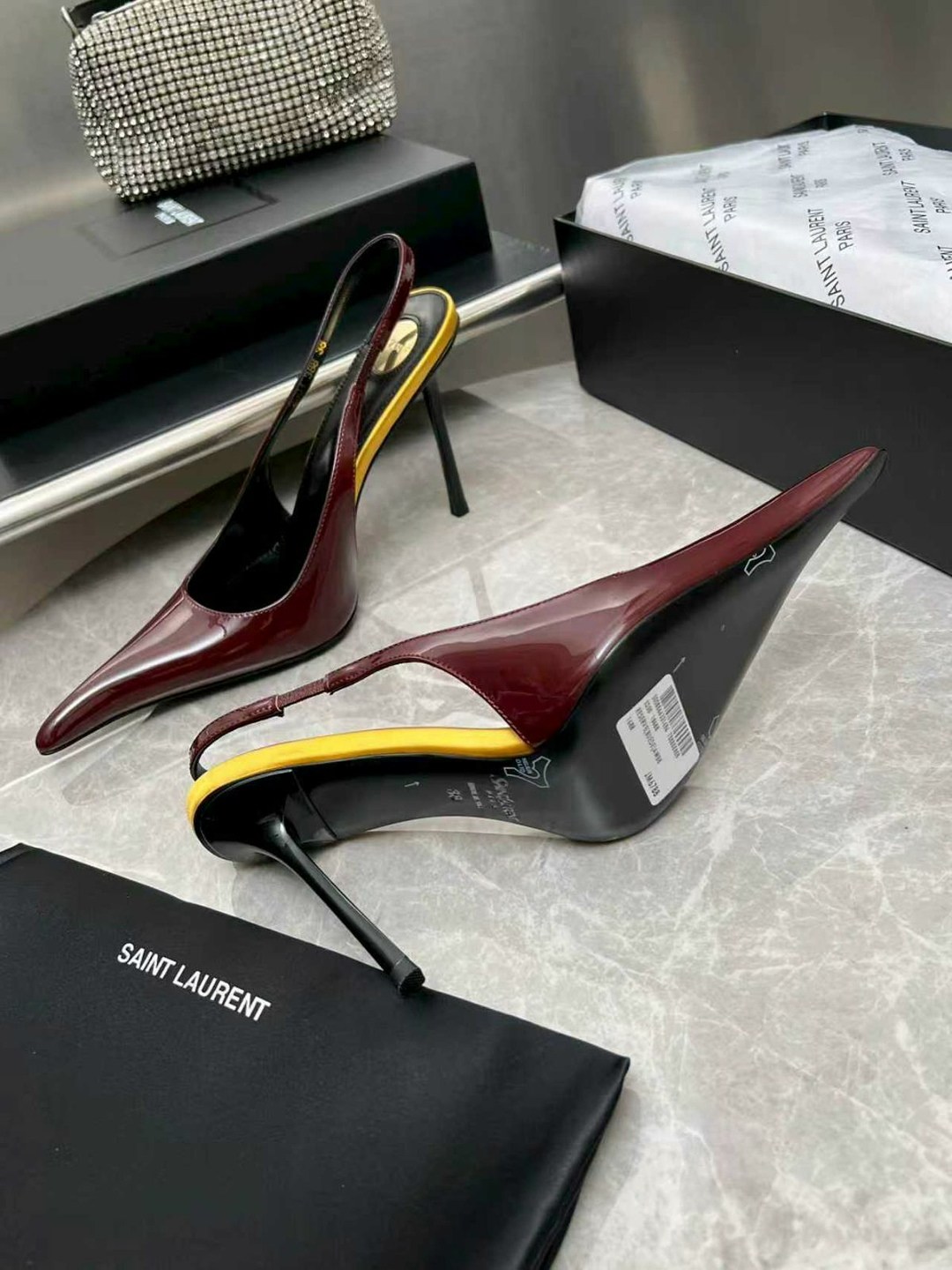 ,туфли saint laurent,туфли yves saint laurent,каблуки туфли,туфли фенди