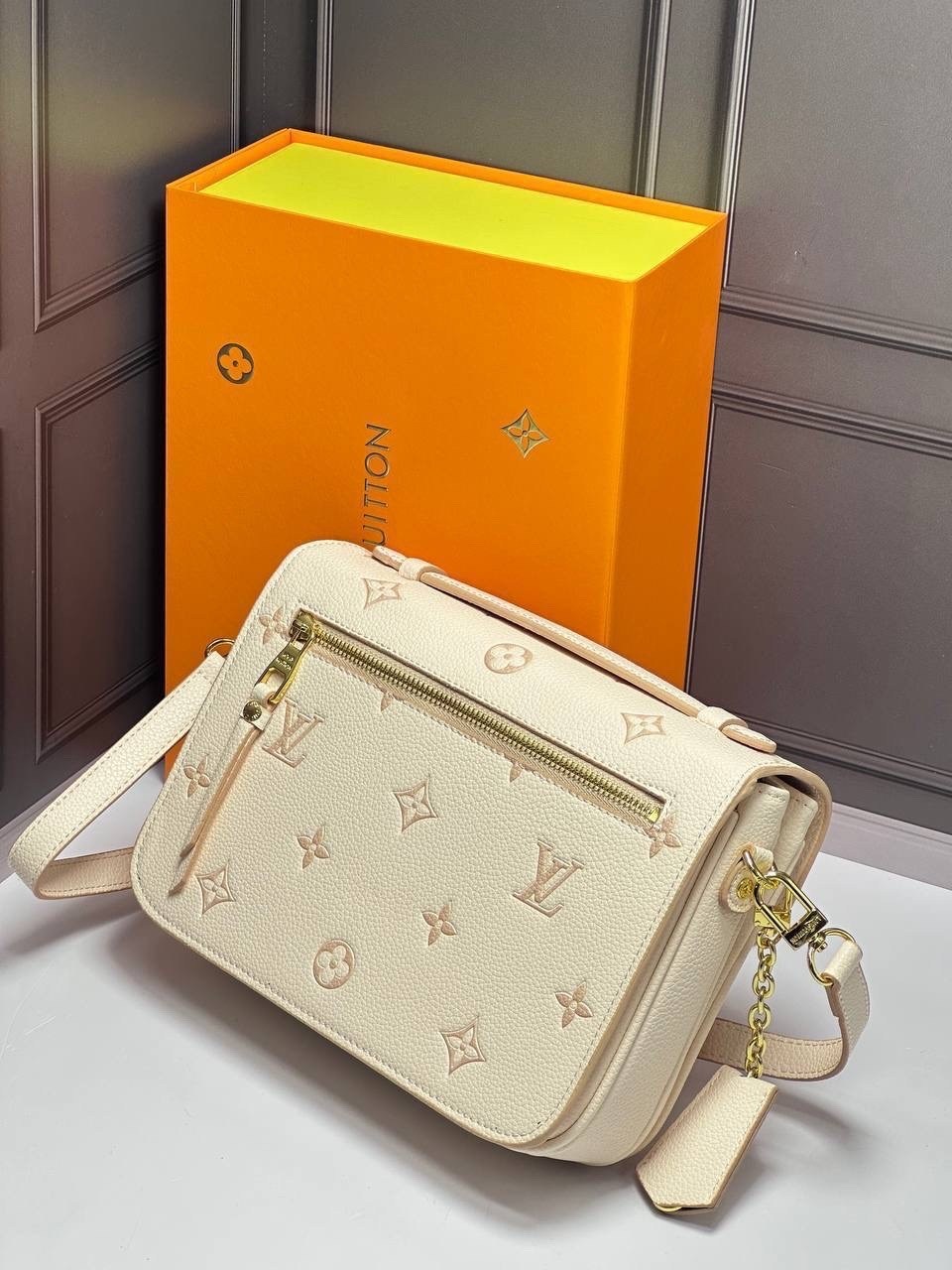 сумка louis vuitton,женская сумка louis vuitton,сумка луи виттон,сумка louis vuitton pochette metis,сумка луи виттон маленькая