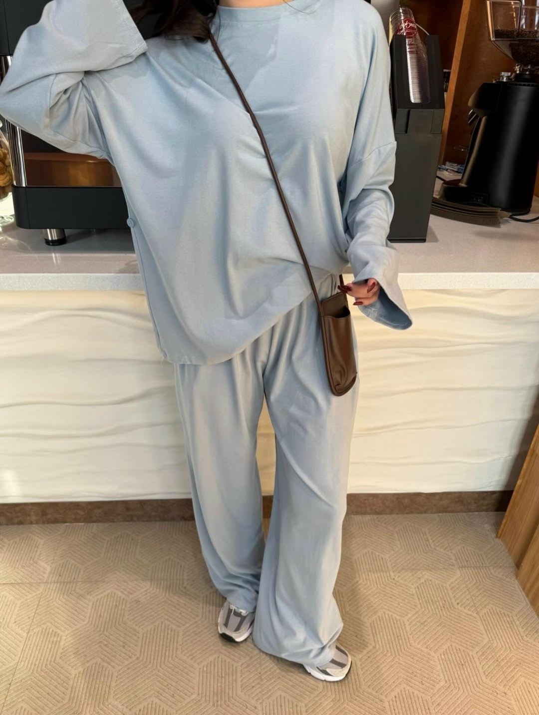 стильные костюмы,брючный костюм элегантный,элегантные наряды,костюм с брюками,шелковый костюм женский брючный