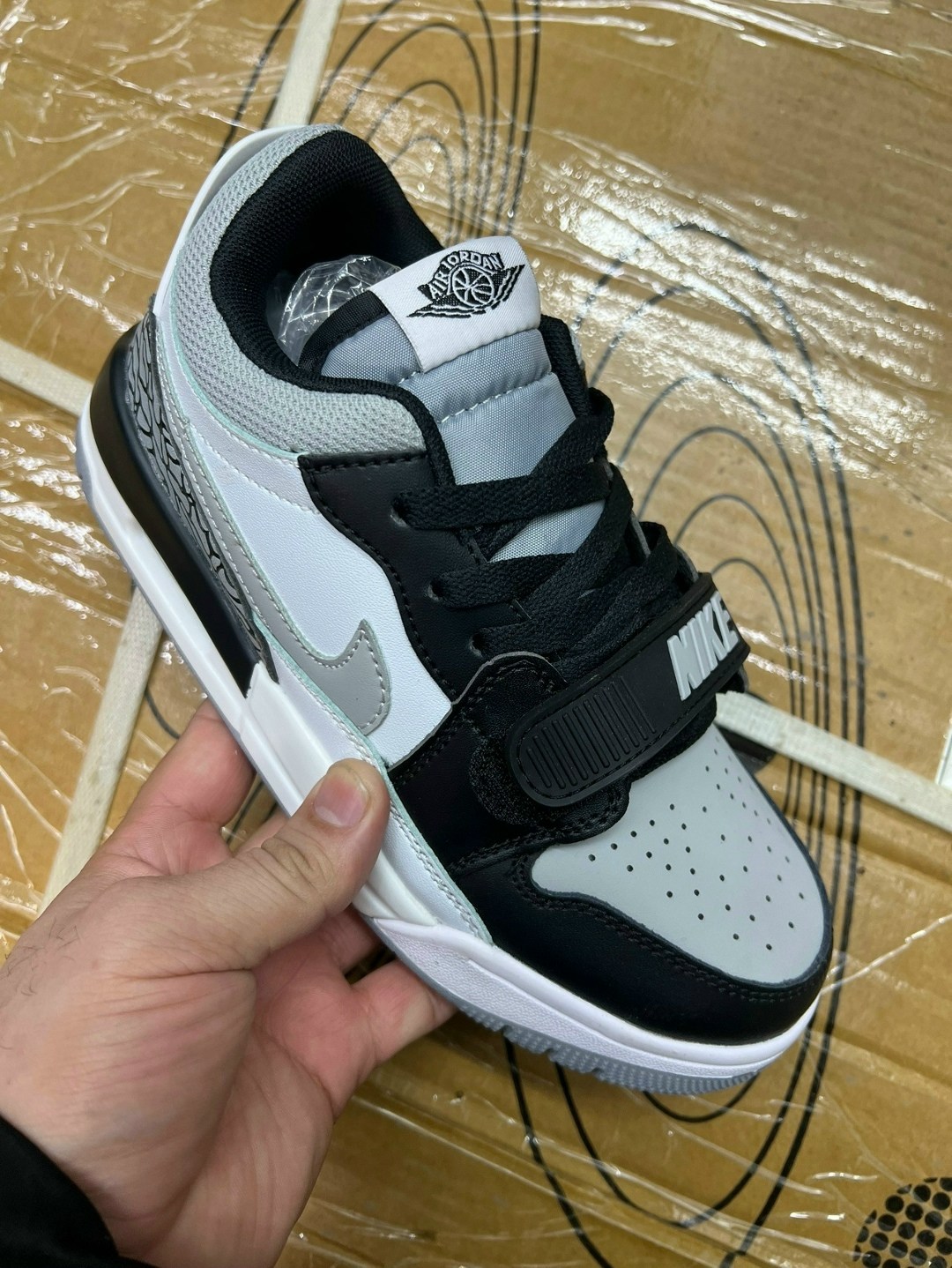 кроссовки,кросcовки jordan,кроссовки женские мужские,оригинальные кроссовки,кроссовки женские