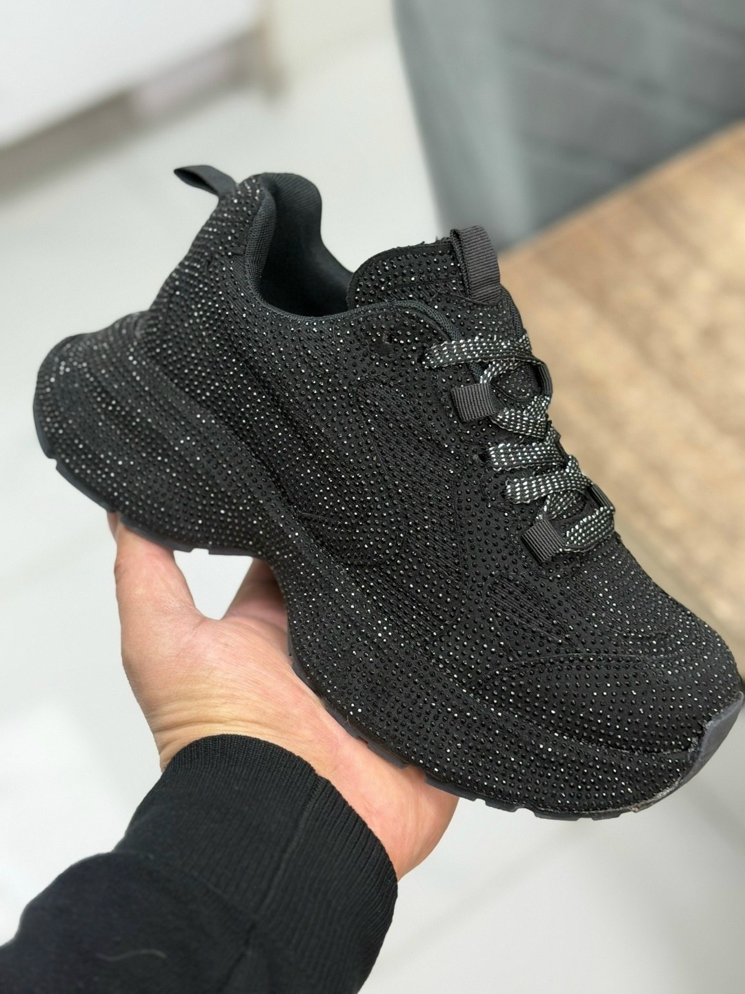 женские кроссовки,кроссовки для женщин,,кроссовки модные,повседневные кроссовки