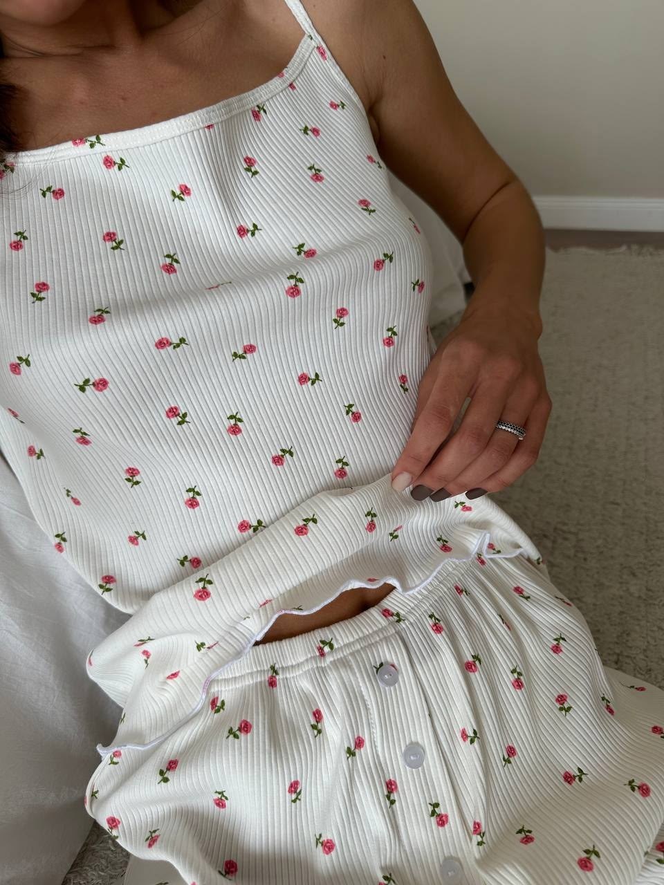 пижама женская с шортами в горошек,домашняя пижама с шортами и майкой из хлопка с сердечками rooboo,женская пижама с клубничным принтом,пижама в горошек,пижама женская выполнена из мягкого рубчика