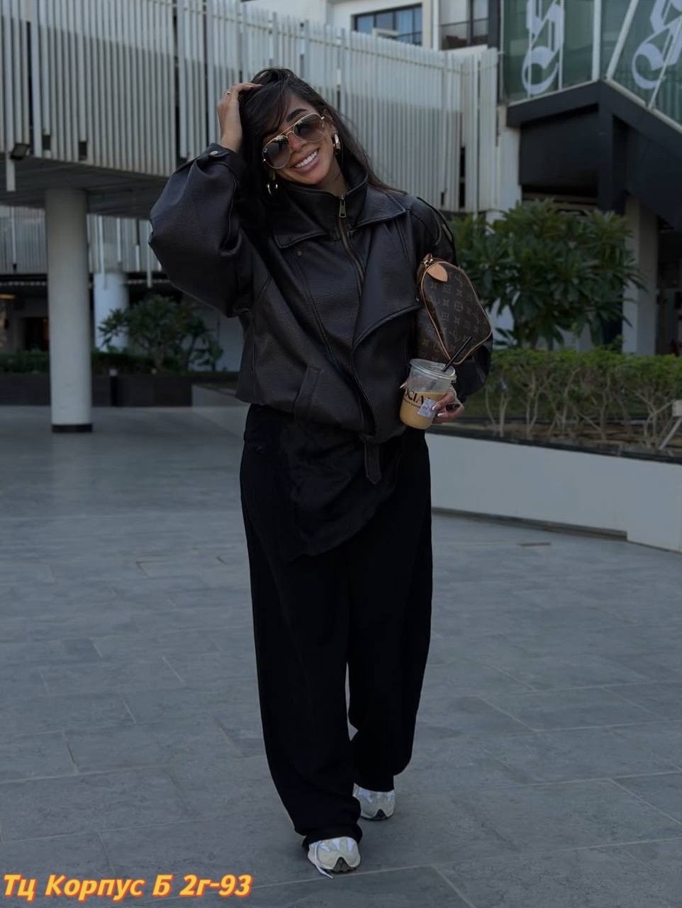 кожаная куртка,женская кожаная куртка,модные кожаные куртки,куртка женская,женская кожаная куртка-бомбер