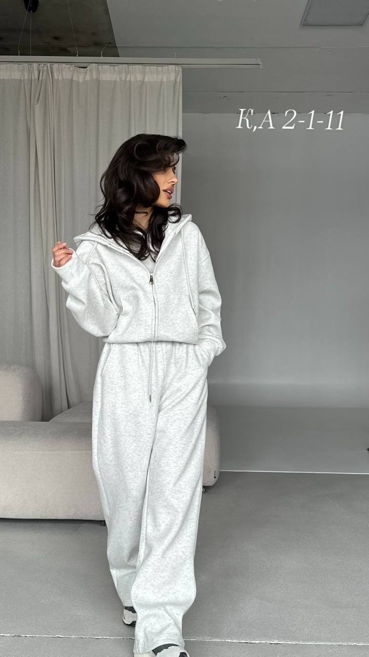 cпортивный костюм женский на флисе,спортивные костюмы женские,костюм спортивные женские костюмы,белый спортивный костюм,спортивный женский костюм светло-серый