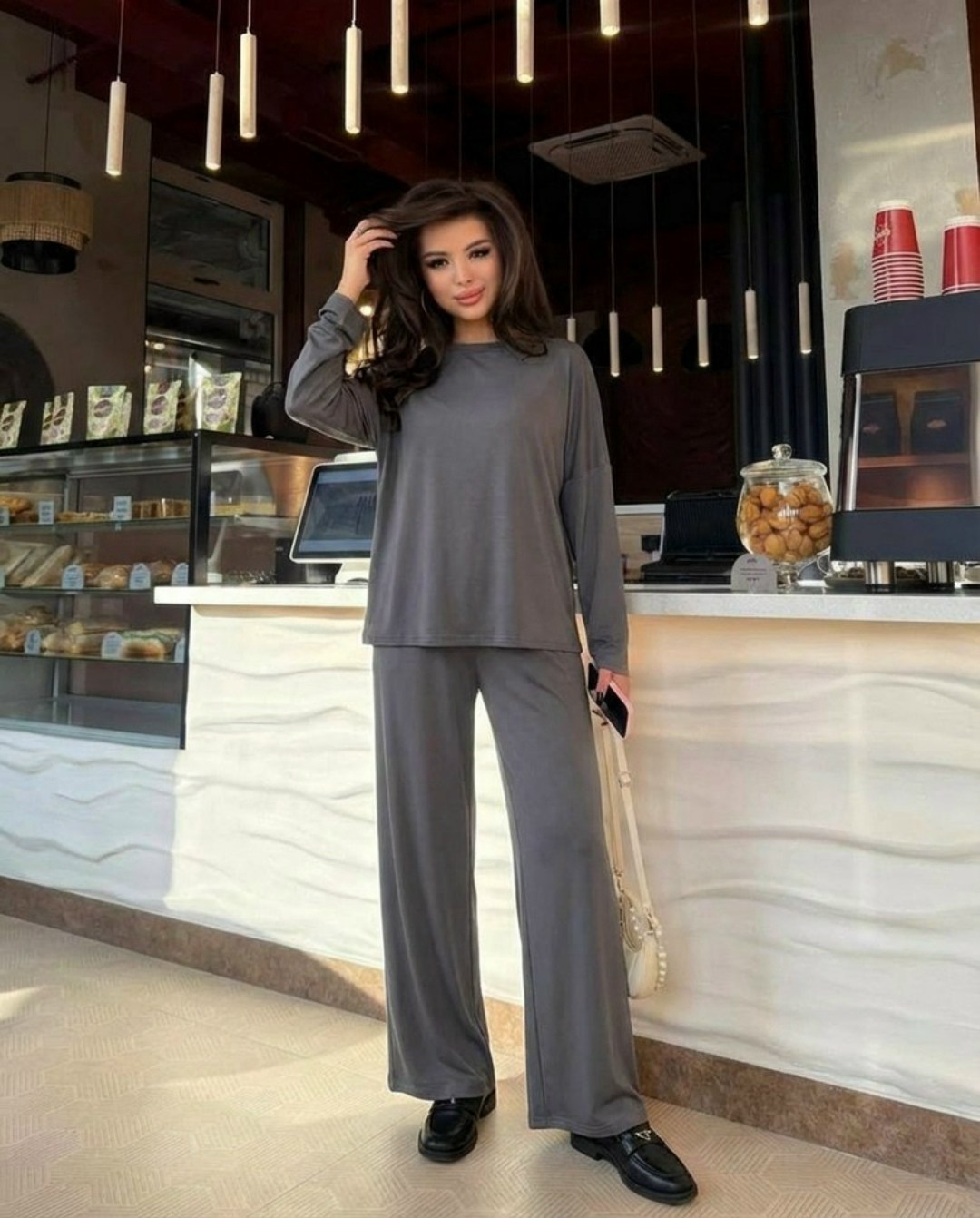 стильные костюмы,брючный костюм элегантный,элегантные наряды,костюм с брюками,шелковый костюм женский брючный