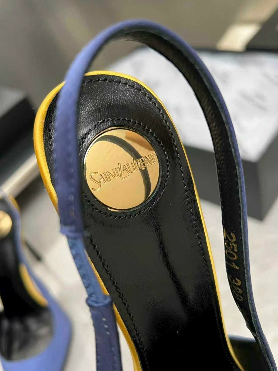 босоножки saint laurent,босоножки yves saint laurent,туфли saint laurent,yves saint laurent туфли,туфли saint laurent br 521527