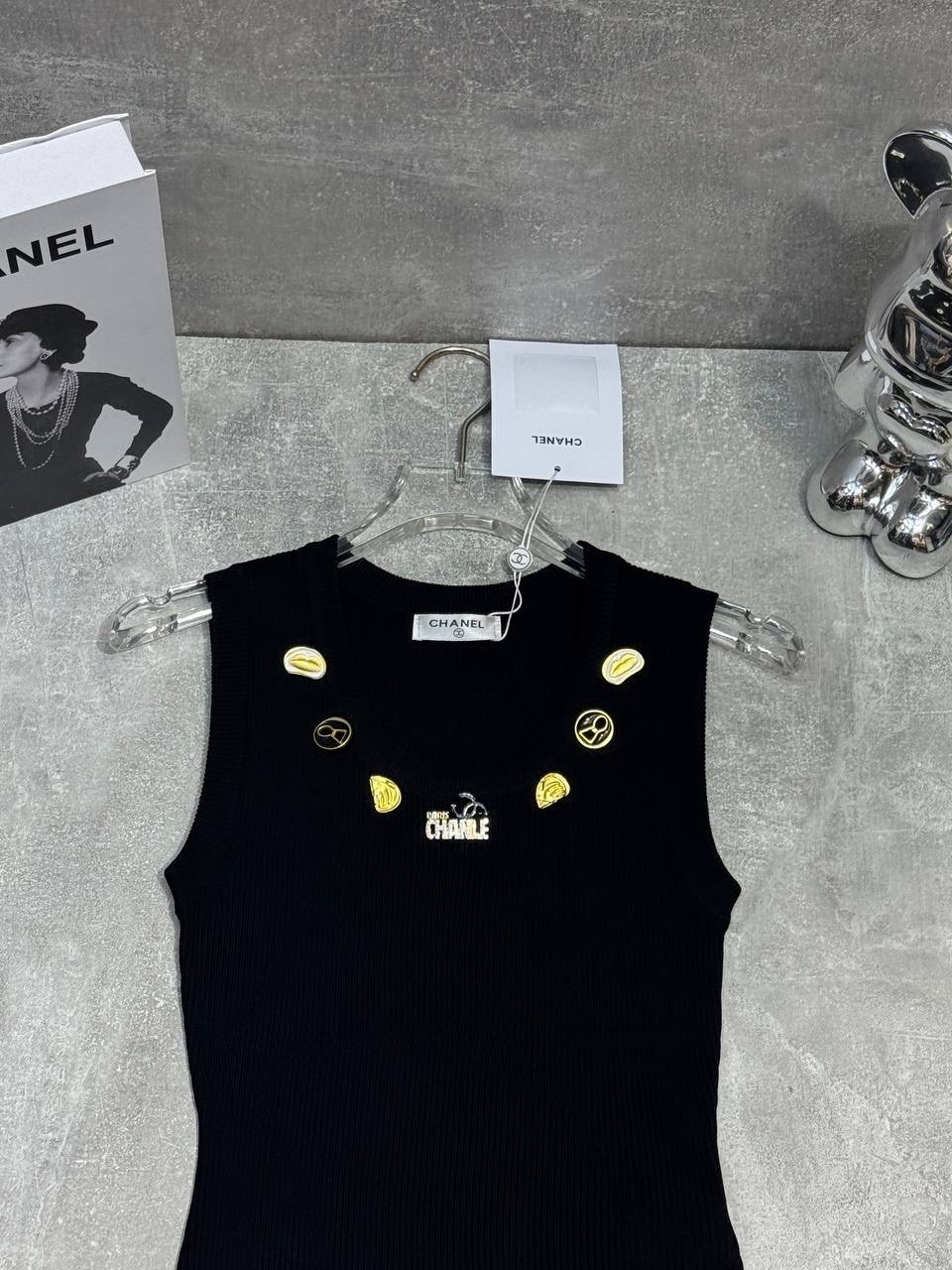 balmain трикотажный топ с декоративными пуговицами черный,balmain трикотажный топ с декоративными пуговицами,женская майка,майка топы,женские жилеты