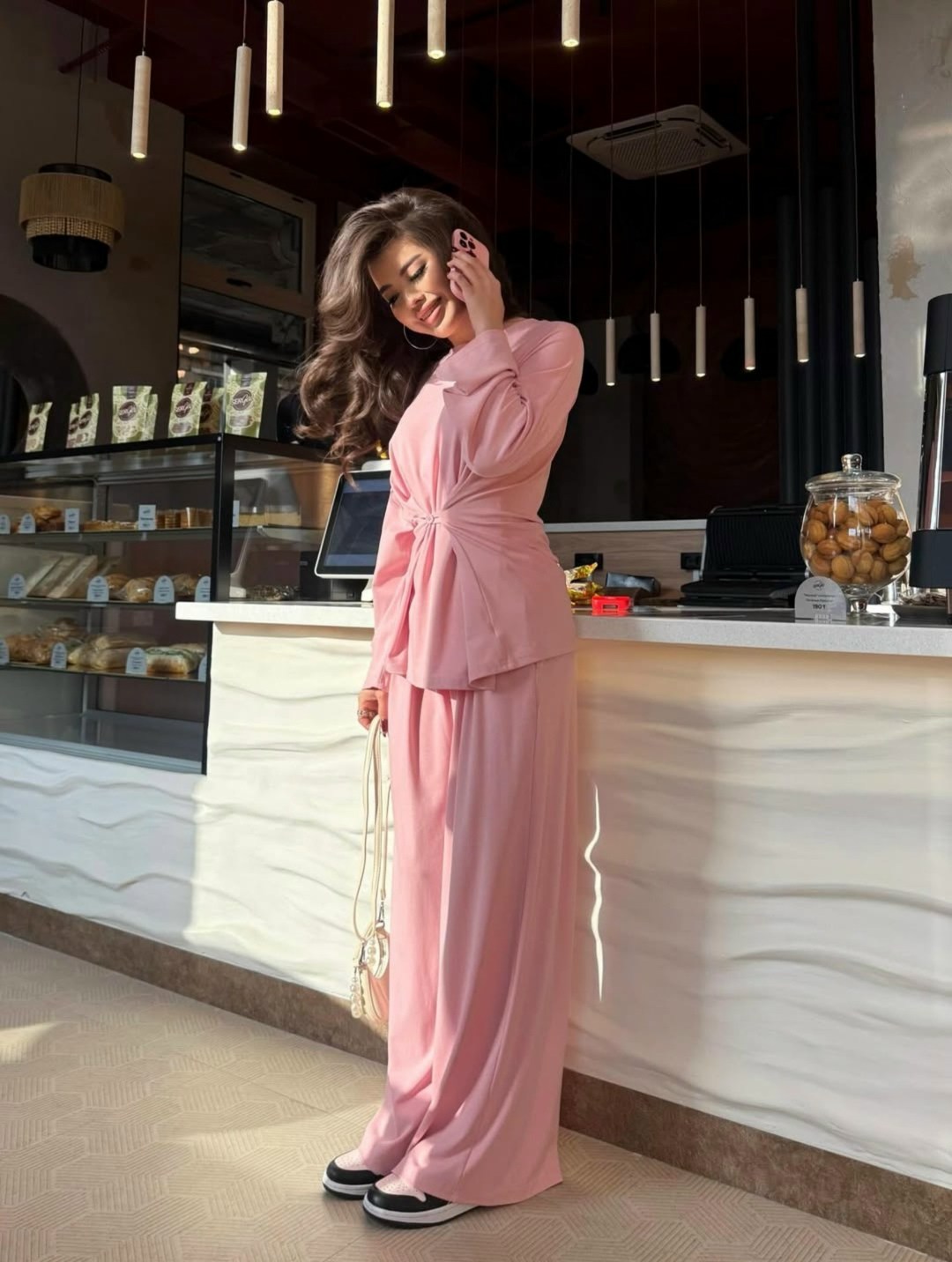 стильные костюмы,брючный костюм элегантный,элегантные наряды,костюм с брюками,шелковый костюм женский брючный