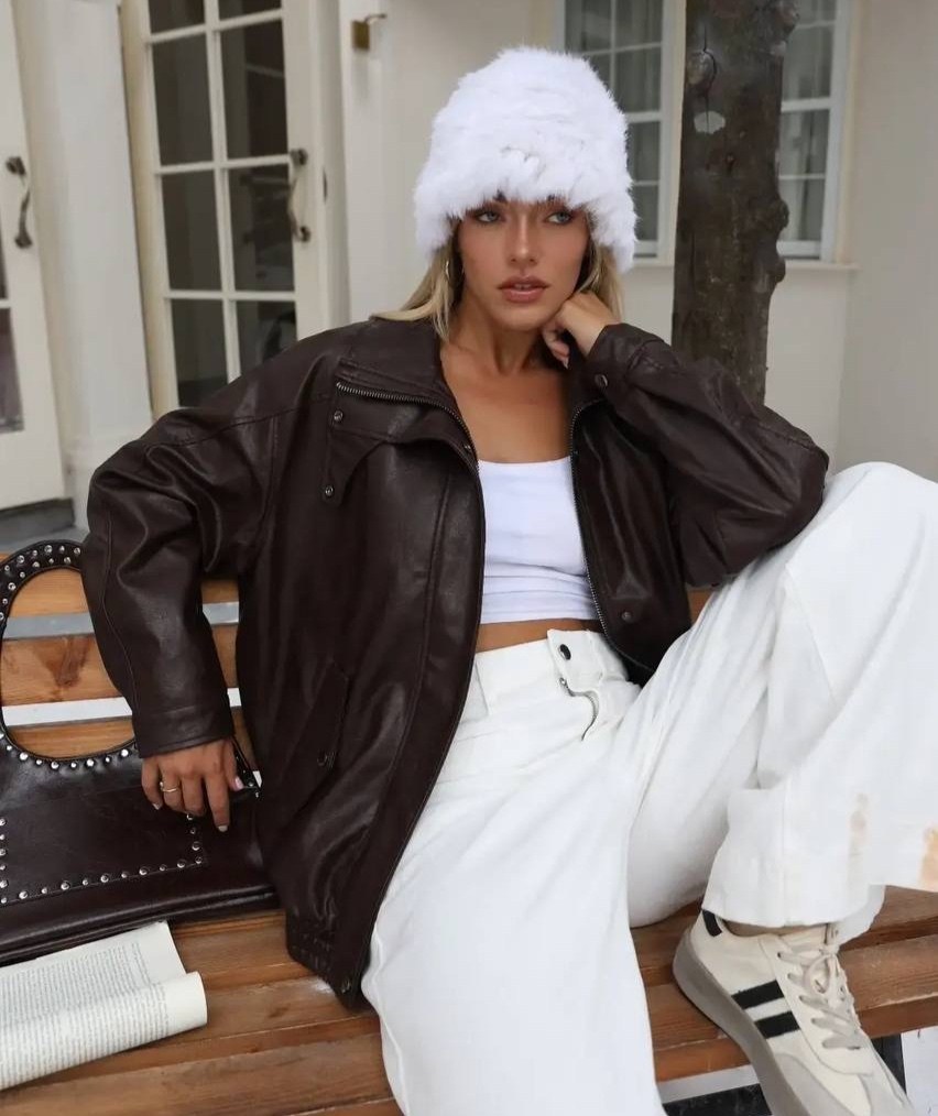 куртка бомбер,стильная куртка,куртка бомбер кожаная,кожаный бомбер,кожаная куртка