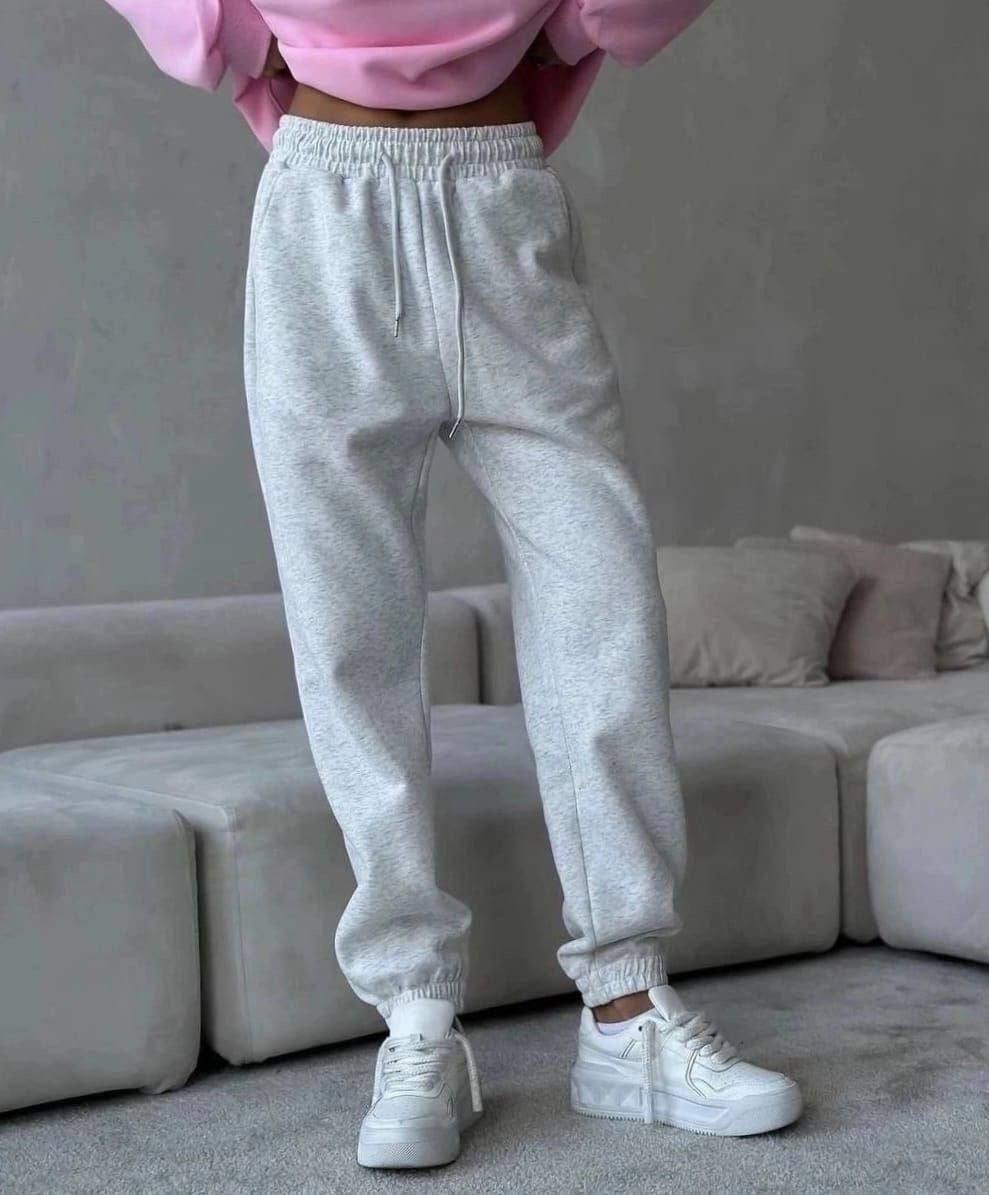 костюм двойка свитшот джоггеры,джоггеры молочный,костюм двойка свитшот + джоггеры,свитшот и джоггеры,спортивные костюм