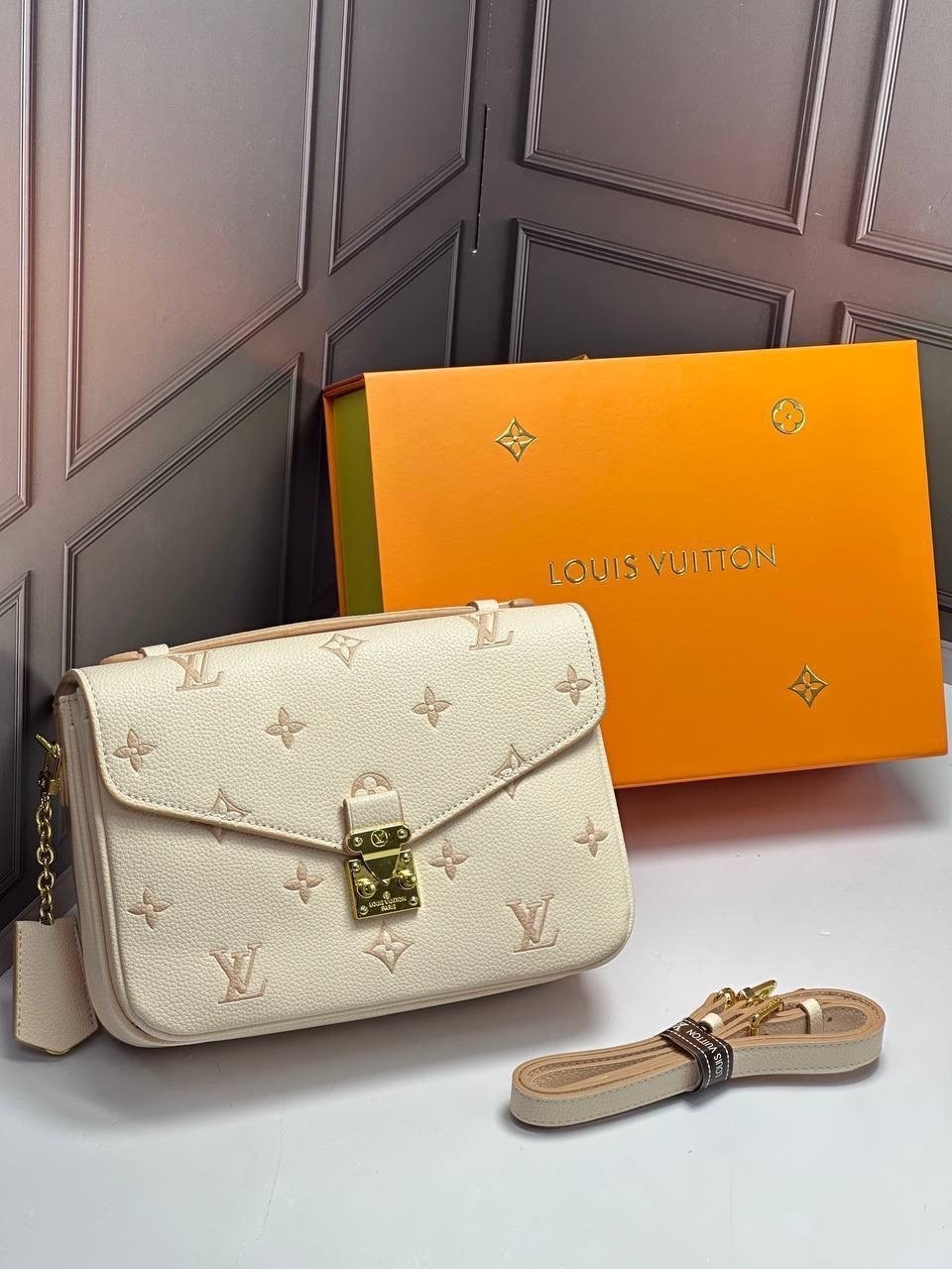 сумка louis vuitton,женская сумка louis vuitton,сумка луи виттон,сумка louis vuitton pochette metis,сумка луи виттон маленькая